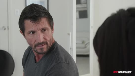 Умелый любовник доставляет Autumn Falls нереальное наслаждение 1