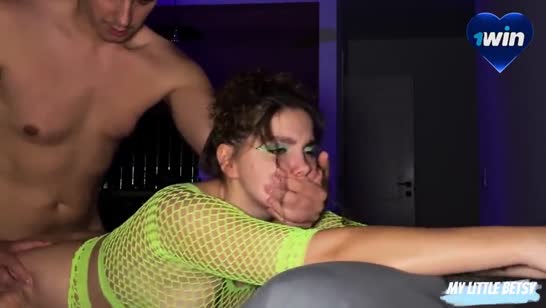 Оформила парню эротичный танец и устроила порево 8