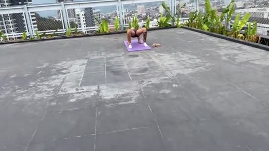 Под предлогом тренировок ловко затащил телку потрахаться 1