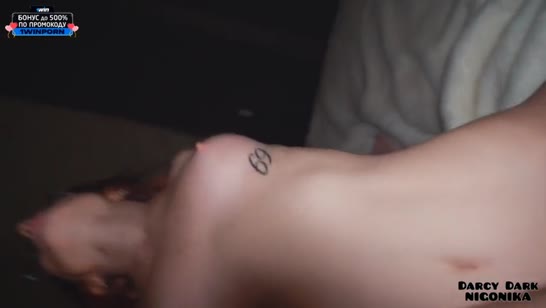 Русская пара решает поснимать ночное домашнее соитие 3