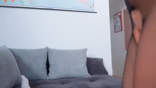 Соска с шикарным телом дает любовнику крупным планом 5