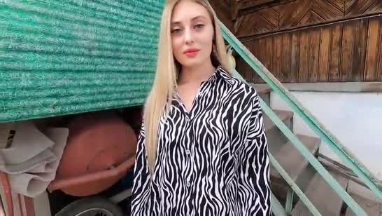 Русская хозяйка любит расплачиваться натурой 3