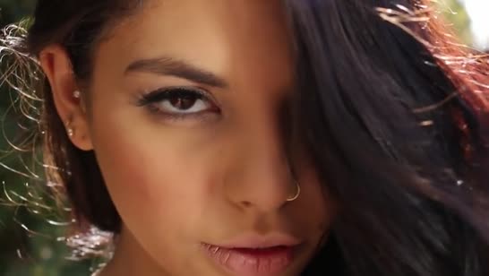 Красотке Gina Valentina в лосинах грубо напихали членом 1